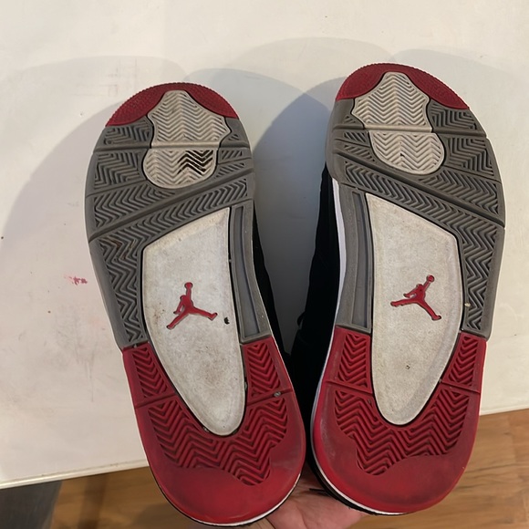 Jordan Bred 4’s - Picture 5 of 6